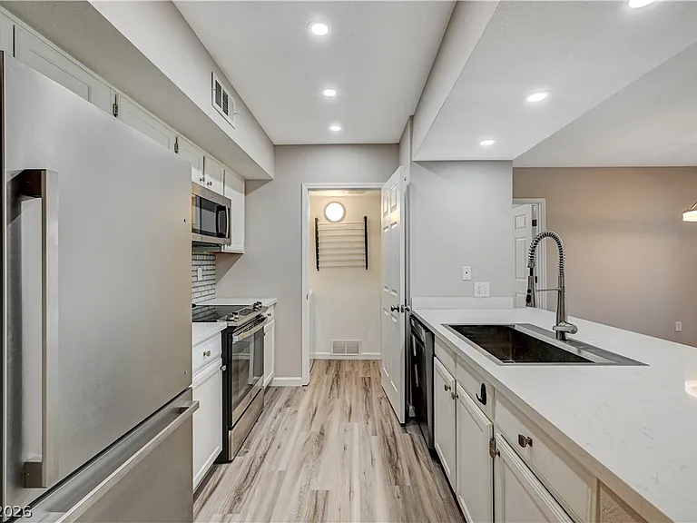 6650 W Warm Springs Rd #2034 — Photo 15