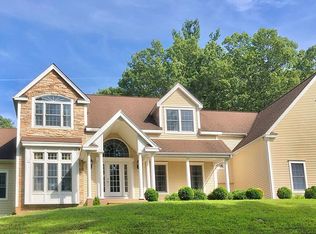 10 Fay Mountain Rd, Grafton, MA 01519