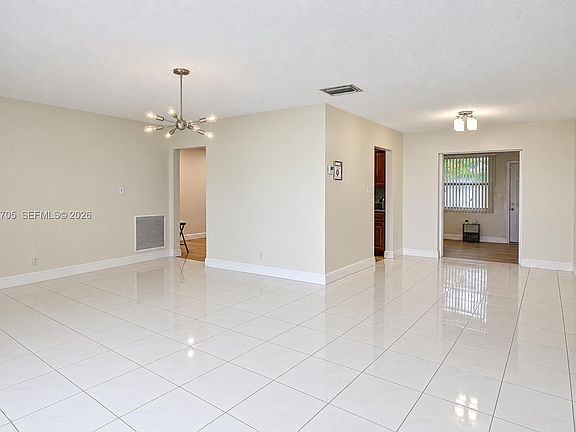 5th image of 7303 NW 59th St