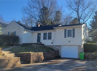 1522 Gottschall Rd, Stow, OH 44224