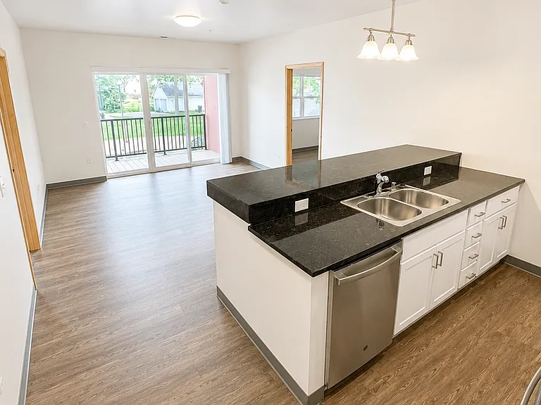 410 E Main St — Photo 1