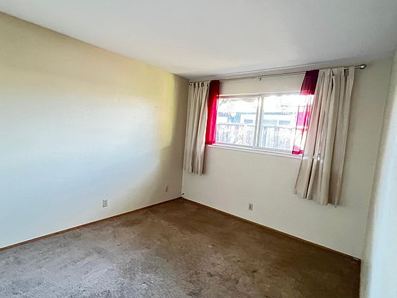 4th image of 3223 Alma St