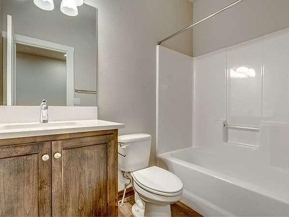 5th image of 2803 NE 100th St
