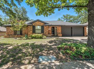1630 Post Oak Dr, Bedford, TX 76021