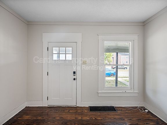 2nd image of 1227 Woodside Blvd