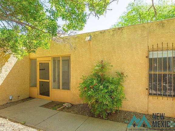 4th image of 1009 W Poe St