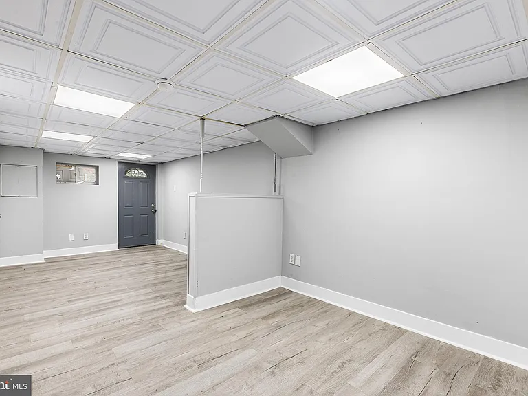 424 S Church St — Photo 28
