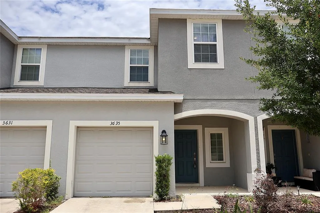 3 bed, 2.5 bath, 1373 sqft, $2,000 — Photo 1