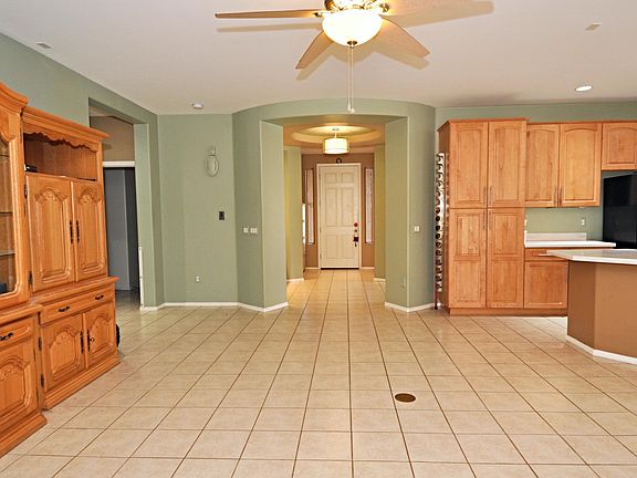 4th image of 755 W Camino Sorpresa