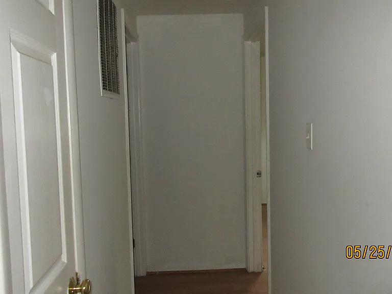 4419 Kentmore Dr — Photo 32