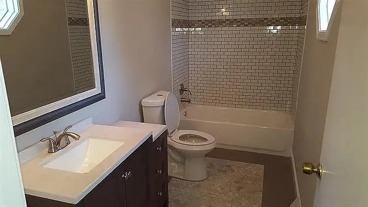501 Dustin Dr — Photo 9