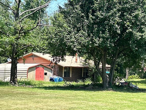 3rd image of 10152 Bluebird Ln