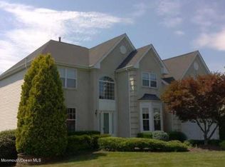 130 Briarcliff Dr, Morganville, NJ 07751