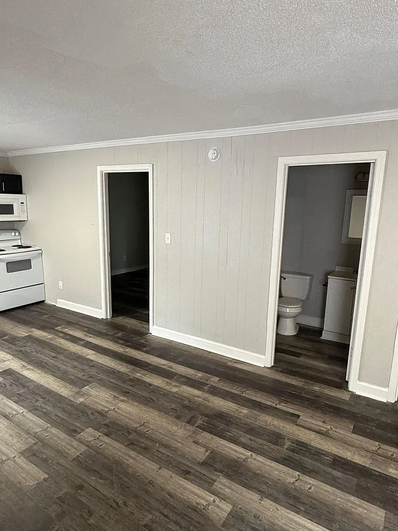 Magnolia Apartments — Photo 3