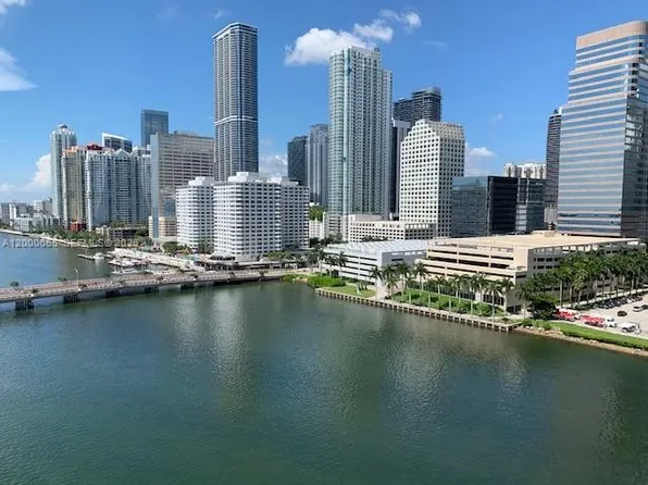701 Brickell Key Blvd APT 1501, Miami, FL 33131