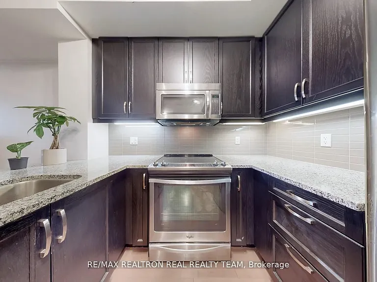 3170 Erin Mills Pkwy #332 — Photo 14