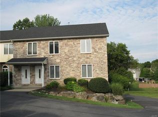 36 Chestnut Commons Ct, Easton, PA 18040