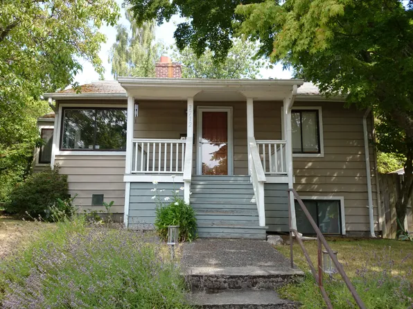 3712 SW Sullivan St, Seattle, WA 98126