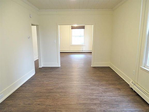 4th image of 1305 Heidelberg Ave