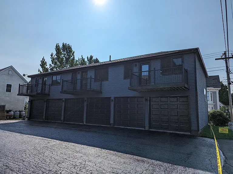 139 Union St — Photo 3