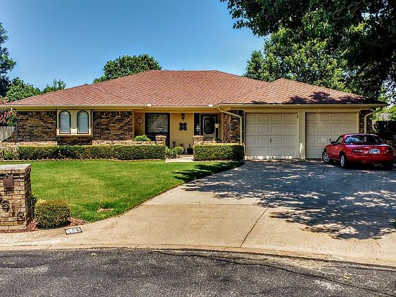 2nd image of 6613 Hickory Pl
