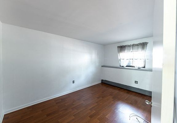 4th image of 1723 Park Pl Floor 1
