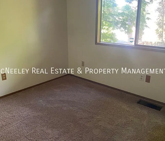 6762 SW 180th Ave — Photo 17