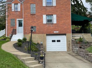 5328 Spring Valley Dr, Pittsburgh, PA 15236