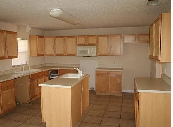 4th image of 2237 Anacostia Ave