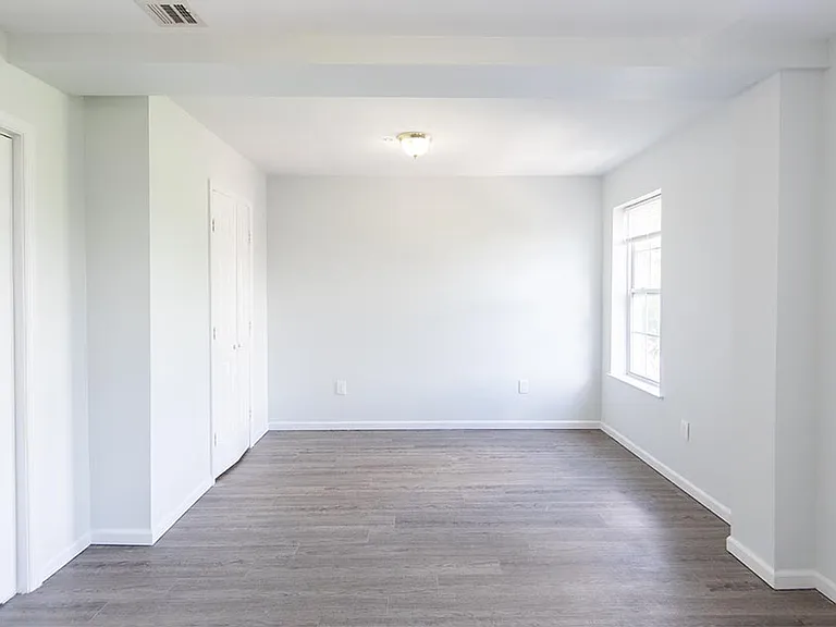 394 S Harrison St. — Photo 2