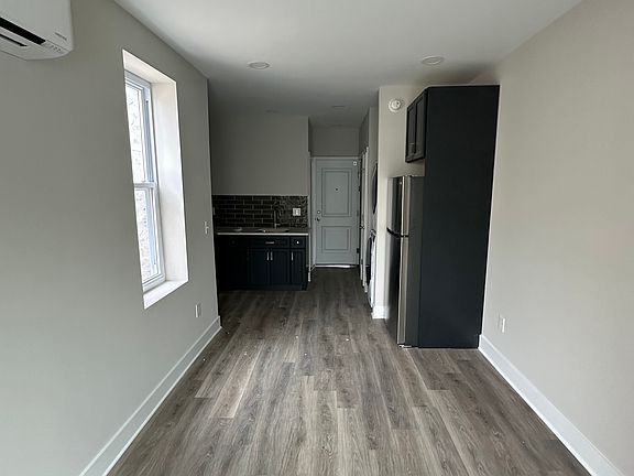 2nd image of 2022 S Hemberger St Floor 2