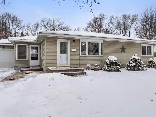 4819 Hampshire Ave N, Crystal, MN 55428