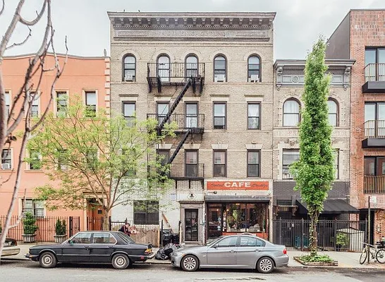 Rented by Nooklyn NYC LLC | media 25