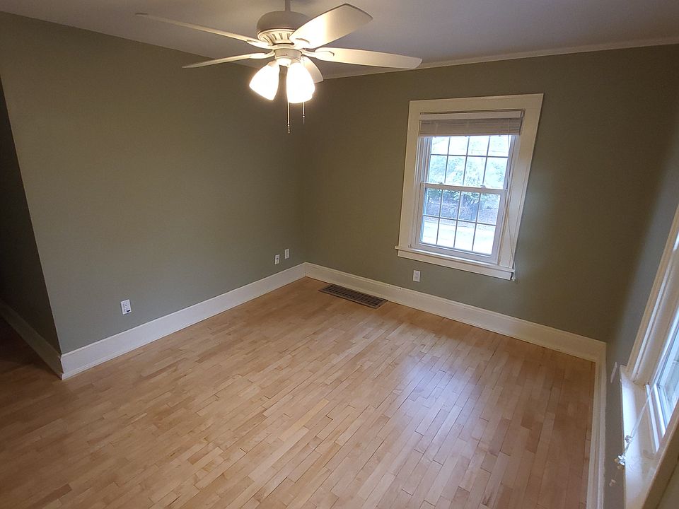 1st image of 424 11th St