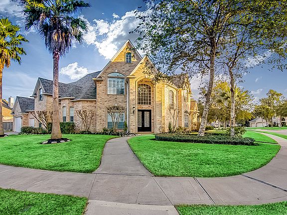 3rd image of 1726 Peppervine Way