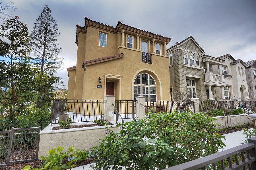 1st image of 4667 Torrey Pines Cir