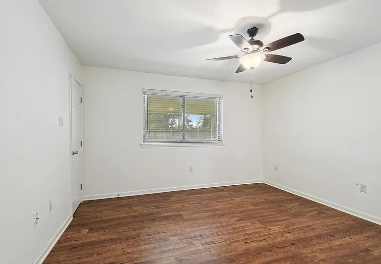 5345 Mapleton Dr — Photo 12