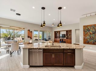 2447 E Canyon Crossing Dr, Sahuarita, AZ 85614
