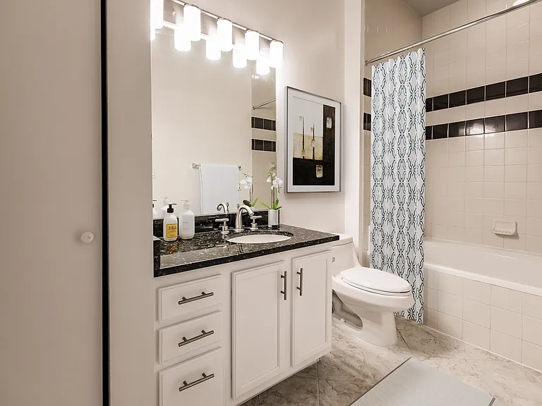 Aviah Flagler Village — Photo 84