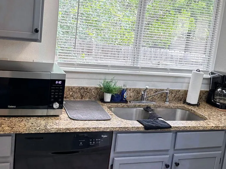 7306 Huntwood Cir — Photo 15