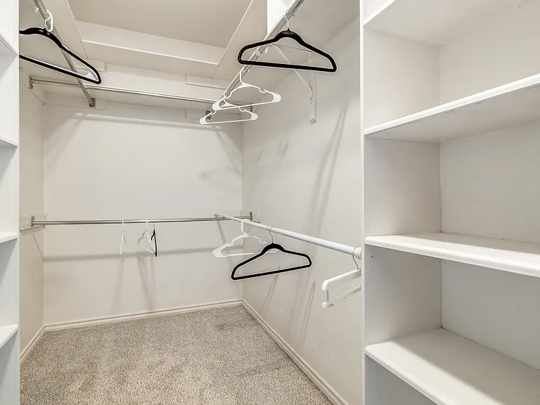 9130 Valley Chapel Ln — Photo 27