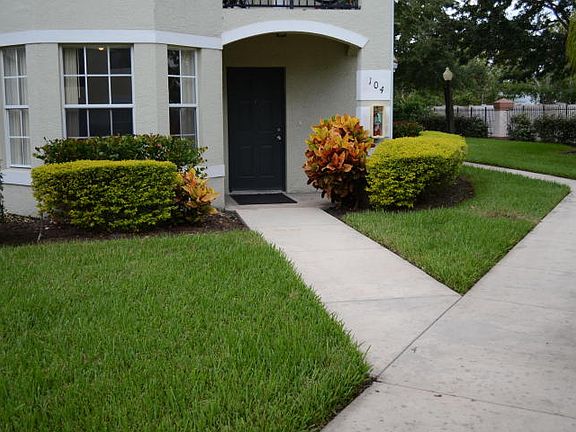 2nd image of 108 SW Peacock Blvd APT 5-104
