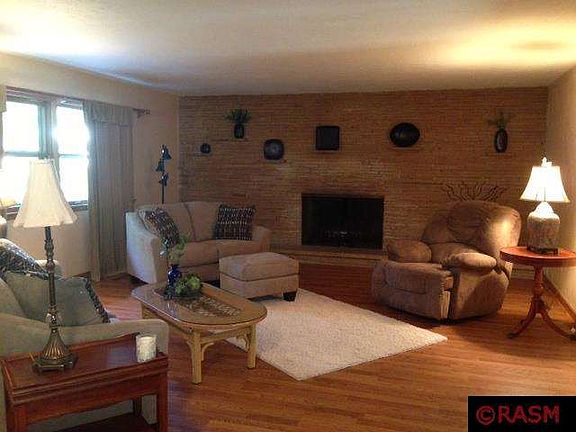 4th image of 101 E Glencrest Dr