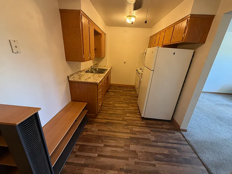 110 W Main St — Photo 3