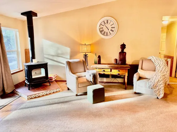 2850 Birch Ave, Camino, CA 95709