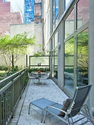 Sold by Sotheby's International Realty | media 8