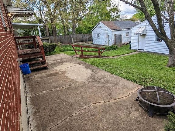 4th image of 3814 Merrimac Ave