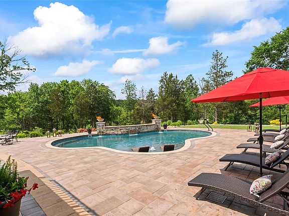 4th image of 2305 Wildwood Forest Dr