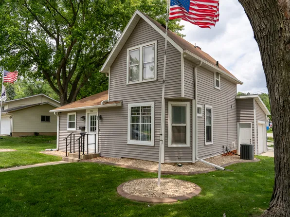 521 Armeida St, Dixon, IL 61021