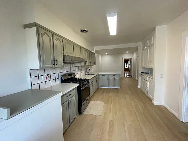 542 Vienna St #A — Photo 9